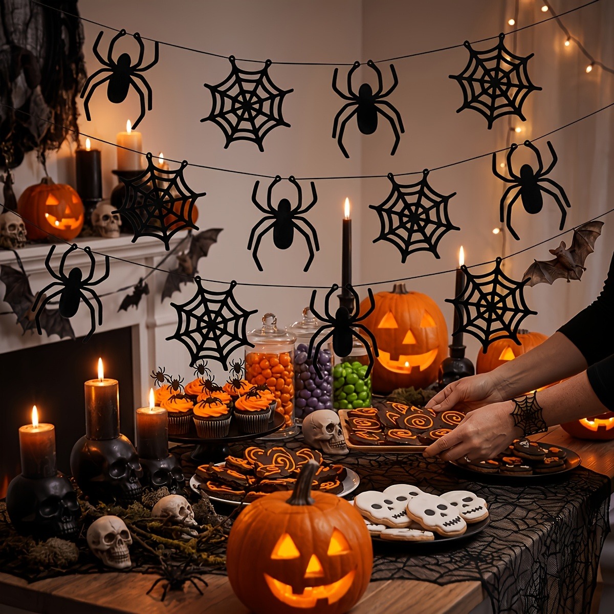 Spider Web Halloween Decoration - 2 Sets Halloween-Spinnennetz-Banner-Girlanden, Halloween-Party-Kamin-Hängedekorationen, „Trick or